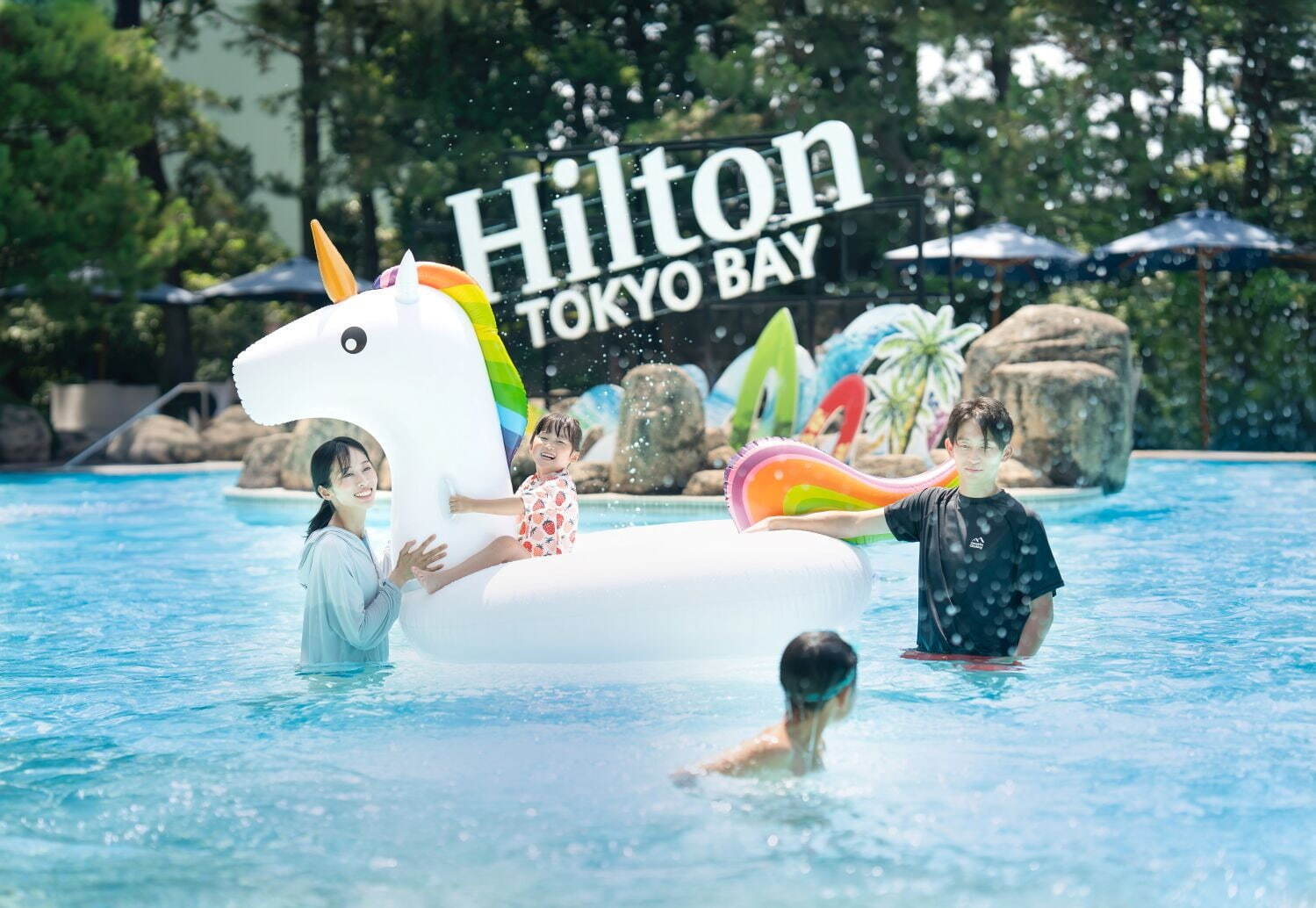 ヒルトン東京ベイの巨大屋外プール「ガーデンプール」幻想的なライトアップ＆“手ぶらBBQ”も｜写真4