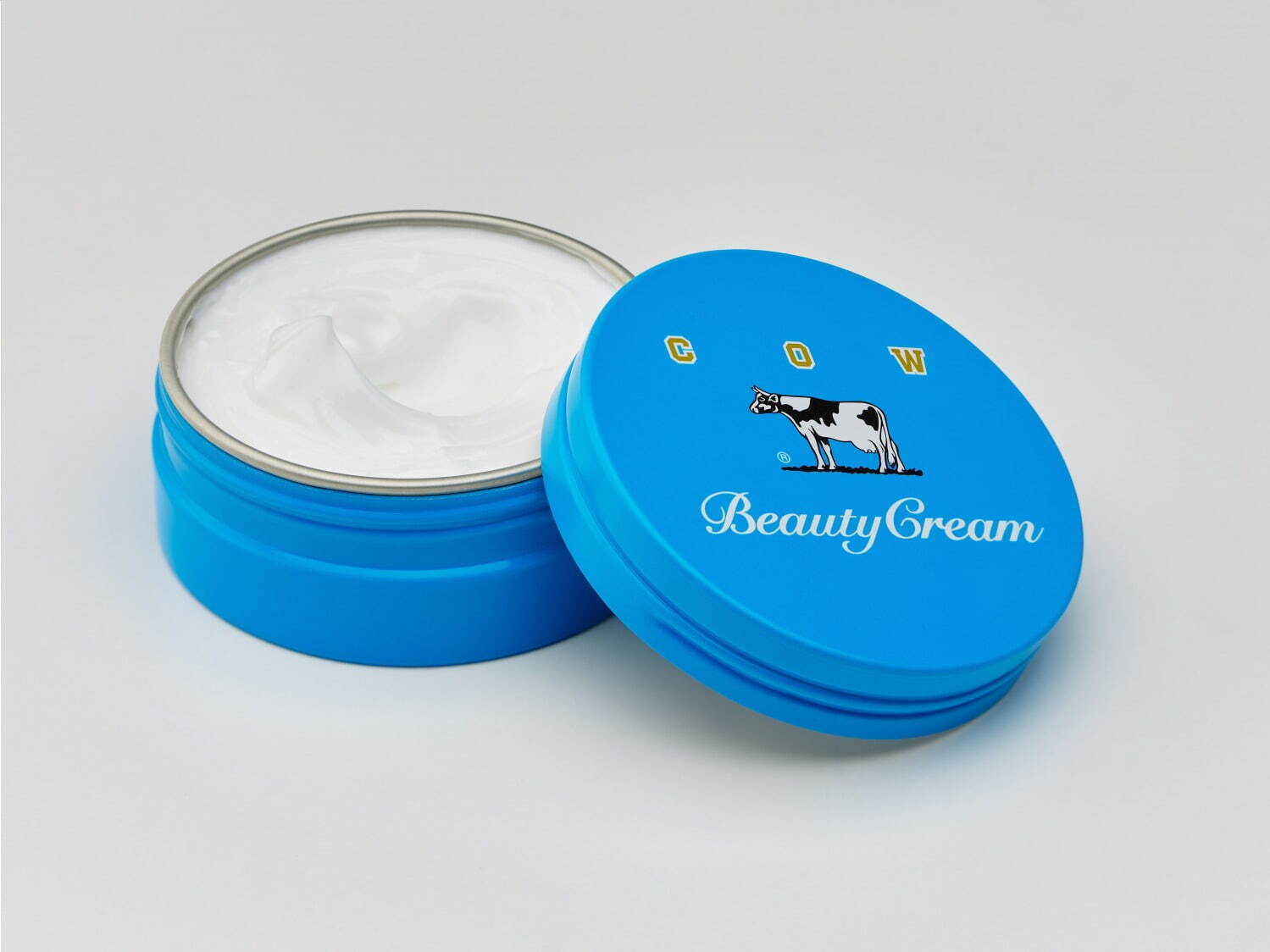 牛乳石鹸「赤箱」勢ぞろいのイベントが下北沢で、ジャスミン香る“青箱”の練り香水やクリームも｜写真5