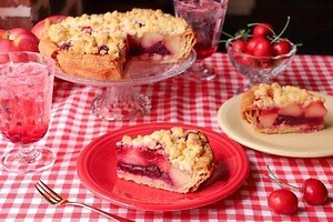 グラニースミス初夏限定「アメリカンチェリーアップルパイ」ごろっとチェリーのシロップ煮×カスタード