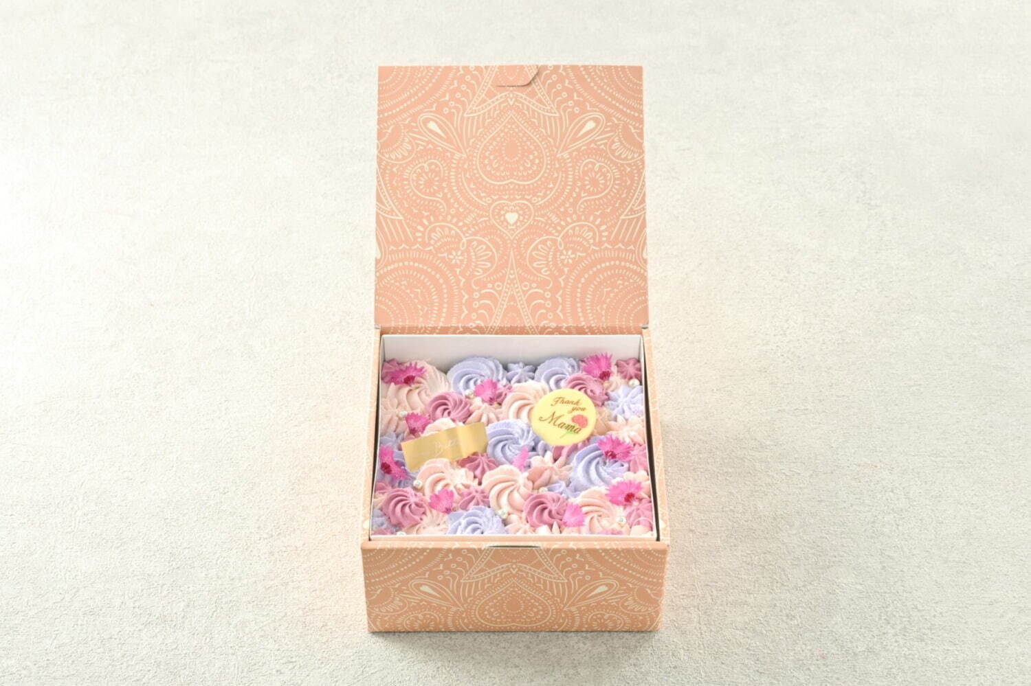 バタリー25年母の日スイーツ、“まるでフラワーボックス”なショートケーキ＆焼き菓子アソートBOX｜写真2