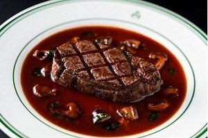 「ザ コンチネンタル ロイヤル アンド ゴー」福岡の名店ロイヤルの系譜を継ぐ新レストラン、ワンビルに