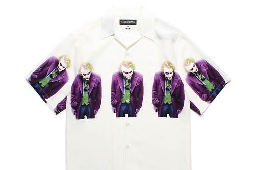 ワコマリアから映画『ダークナイト』ジョーカーを配したハワイアンシャツ＆Tシャツ