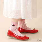 さくらももこ×靴下屋、ちびまる子ちゃん刺繍ソックス＆マンガの“1コマ”配したコジコジ靴下など｜写真2