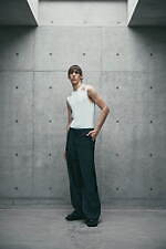 ジョン ローレンス サリバン“大胆タック”のワイドトラウザーズ、直営店限定で｜写真17