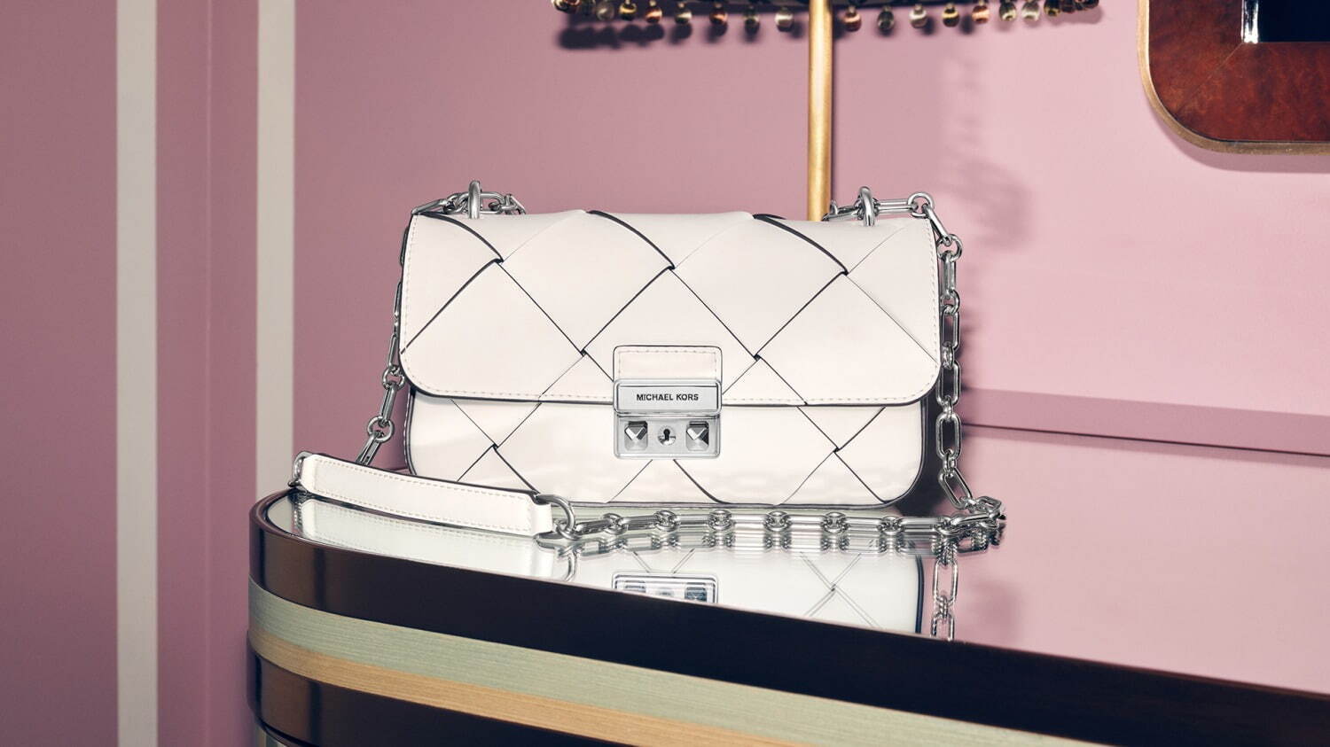 マイケル・コース(MICHAEL KORS) スカーレット｜写真1