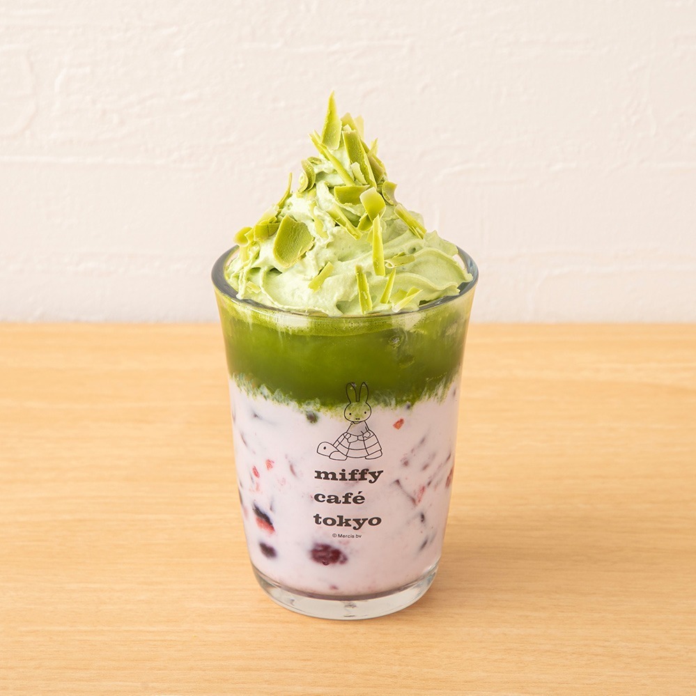 ミッフィーカフェトーキョーラテ ～抹茶ベリー～ 790円