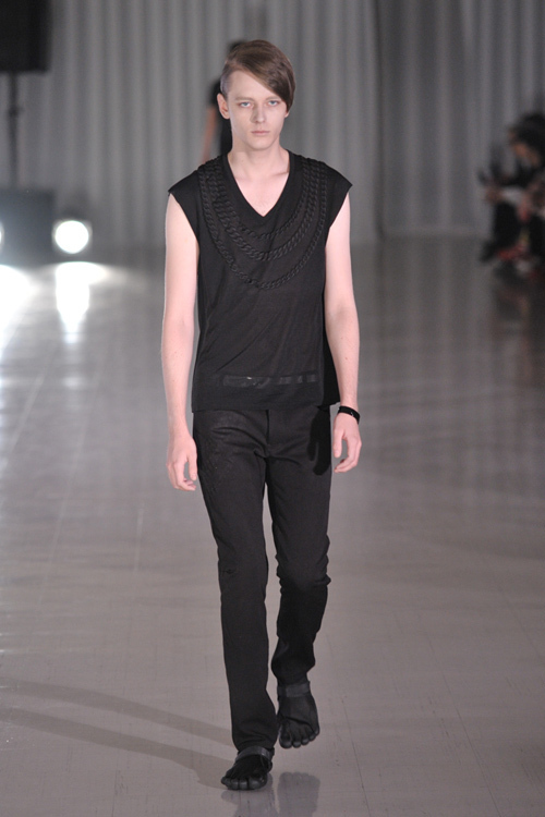 モルフィック(MOLFIC) 2011年春夏メンズコレクション  - 写真3
