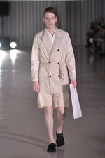 素材にこだわり機能美を追求 : モルフィック(MOLFIC)が2011年春夏コレクションを発表｜写真21