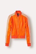 アディダス×ファレル・ウィリアムス第2弾、レザー素材のトラックジャケットが登場！｜写真6