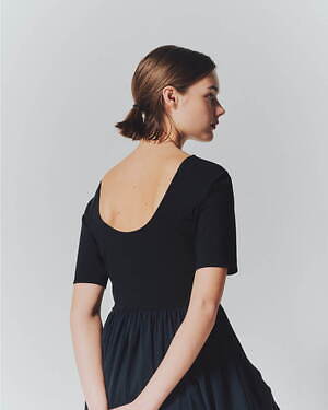 ルームエイト ブラック(Room no.8 / BLACK) 2025年夏ウィメンズコレクション  - 写真1