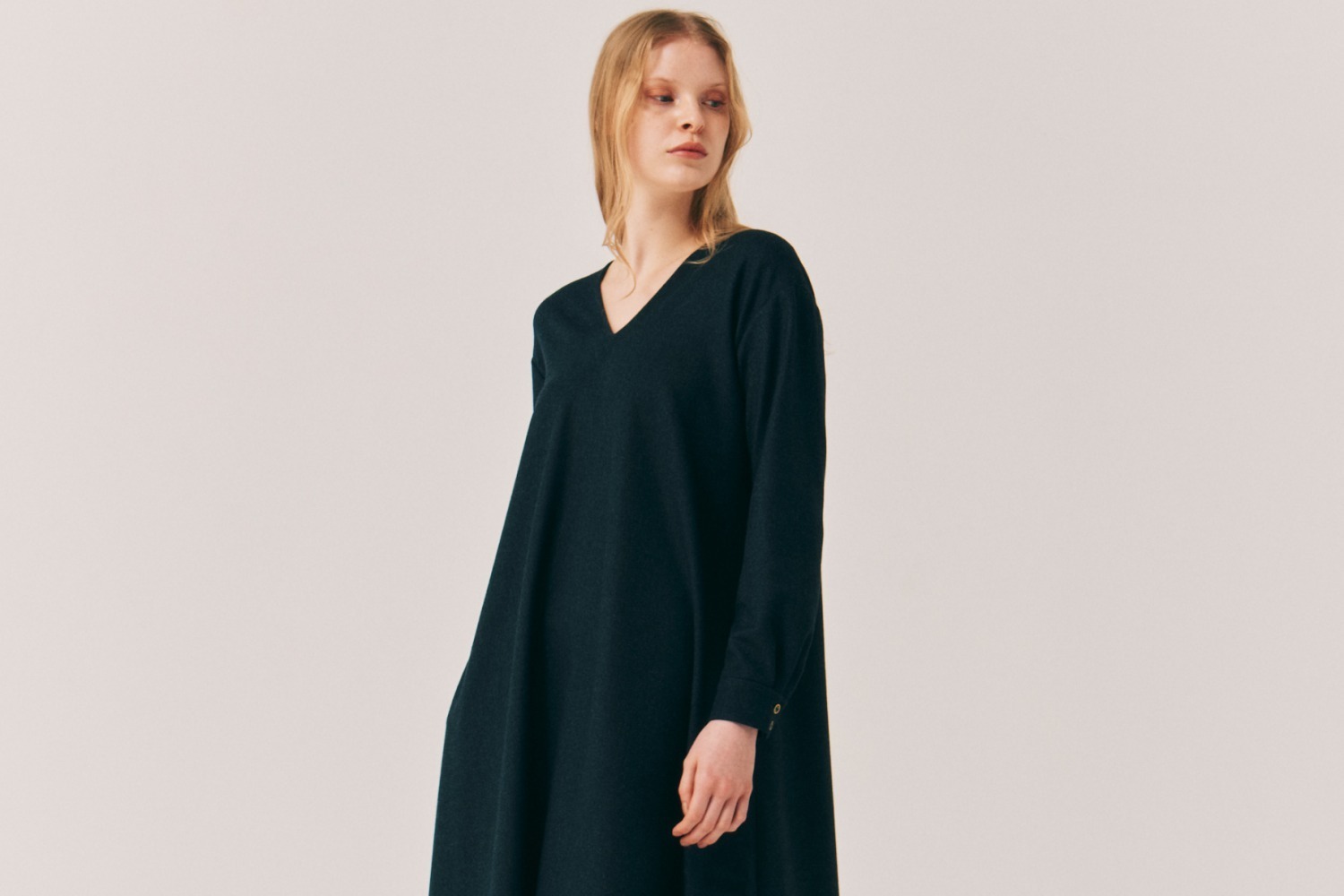 ルーム エイト 2024-25年秋冬 ウィメンズ コレクション