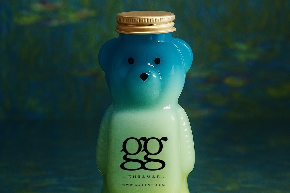 西洋美術｜モネ《睡蓮》着想“抹茶”のくまボトルドリンク、上野駅コーヒーショップ「ジーニー クラマエ」で