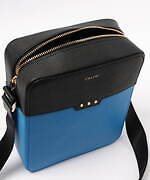 クルニ25年春夏“バイカラー”バッグ、キャンバスミニトートやゴールド留め具のミニ財布も｜写真11