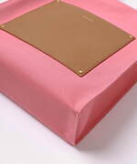 クルニ25年春夏“バイカラー”バッグ、キャンバスミニトートやゴールド留め具のミニ財布も｜写真4