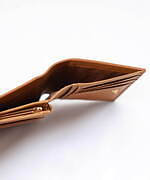 クルニ25年春夏“バイカラー”バッグ、キャンバスミニトートやゴールド留め具のミニ財布も｜写真32