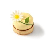 ザ・ペニンシュラ ブティック＆カフェ初夏スイーツ、“マンゴーソースがけ”紅茶アイスやハニーパフェ｜写真1