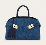 フェラガモ(Ferragamo) ハグ｜写真2