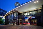 舞台『ハリー・ポッターと呪いの子』飛び出す魔法など見所を紹介、大人から子どもまで楽しめる魔法の世界観｜写真23