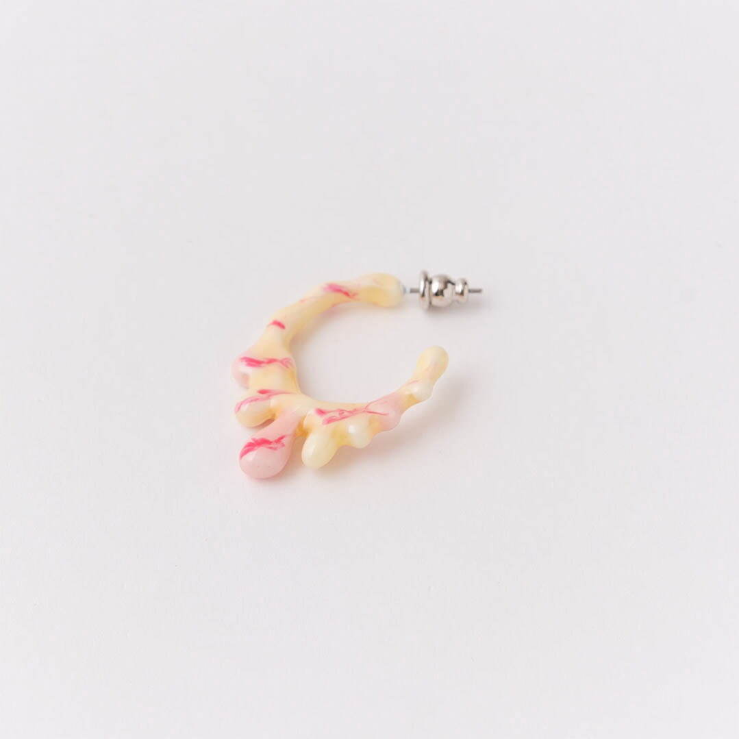 Q-pot.“とろ～り”マーブル模様のアイスクリーム着想アクセサリー、苺ソース入りネックレスなど｜写真11