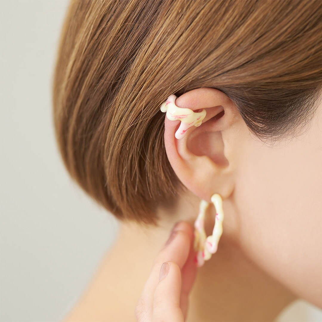 Q-pot.“とろ～り”マーブル模様のアイスクリーム着想アクセサリー、苺ソース入りネックレスなど｜写真13