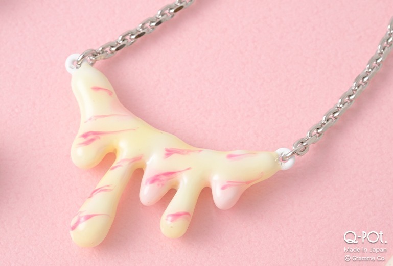 Q-pot.“とろ～り”マーブル模様のアイスクリーム着想アクセサリー、苺ソース入りネックレスなど｜写真2