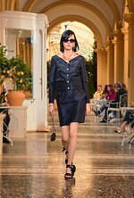 シャネル 2026年リゾートコレクション、気ままでグラマラスな装い｜写真10