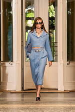 シャネル 2026年リゾートコレクション、気ままでグラマラスな装い｜写真30