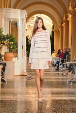 シャネル 2026年リゾートコレクション、気ままでグラマラスな装い｜写真39