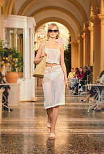 シャネル 2026年リゾートコレクション、気ままでグラマラスな装い｜写真41