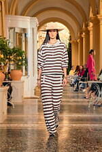 シャネル 2026年リゾートコレクション、気ままでグラマラスな装い｜写真6