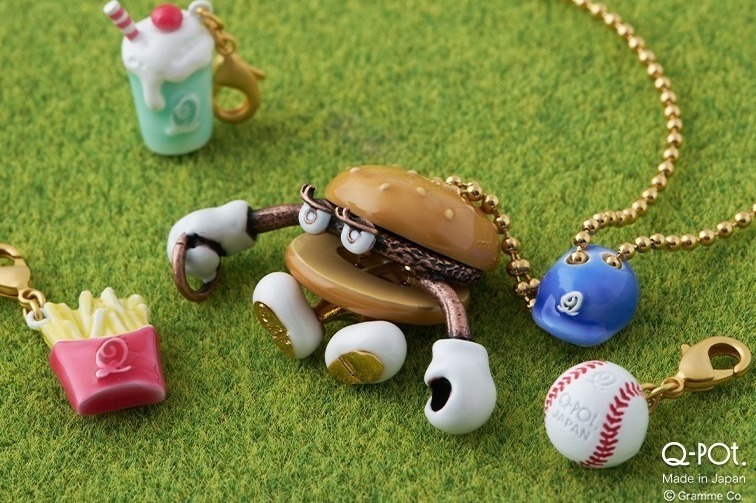 ネックレス｜Q-pot.“選べるチャーム”のバーガー風アクセサリー、野球帽やボールでネックレスをカスタマイズ