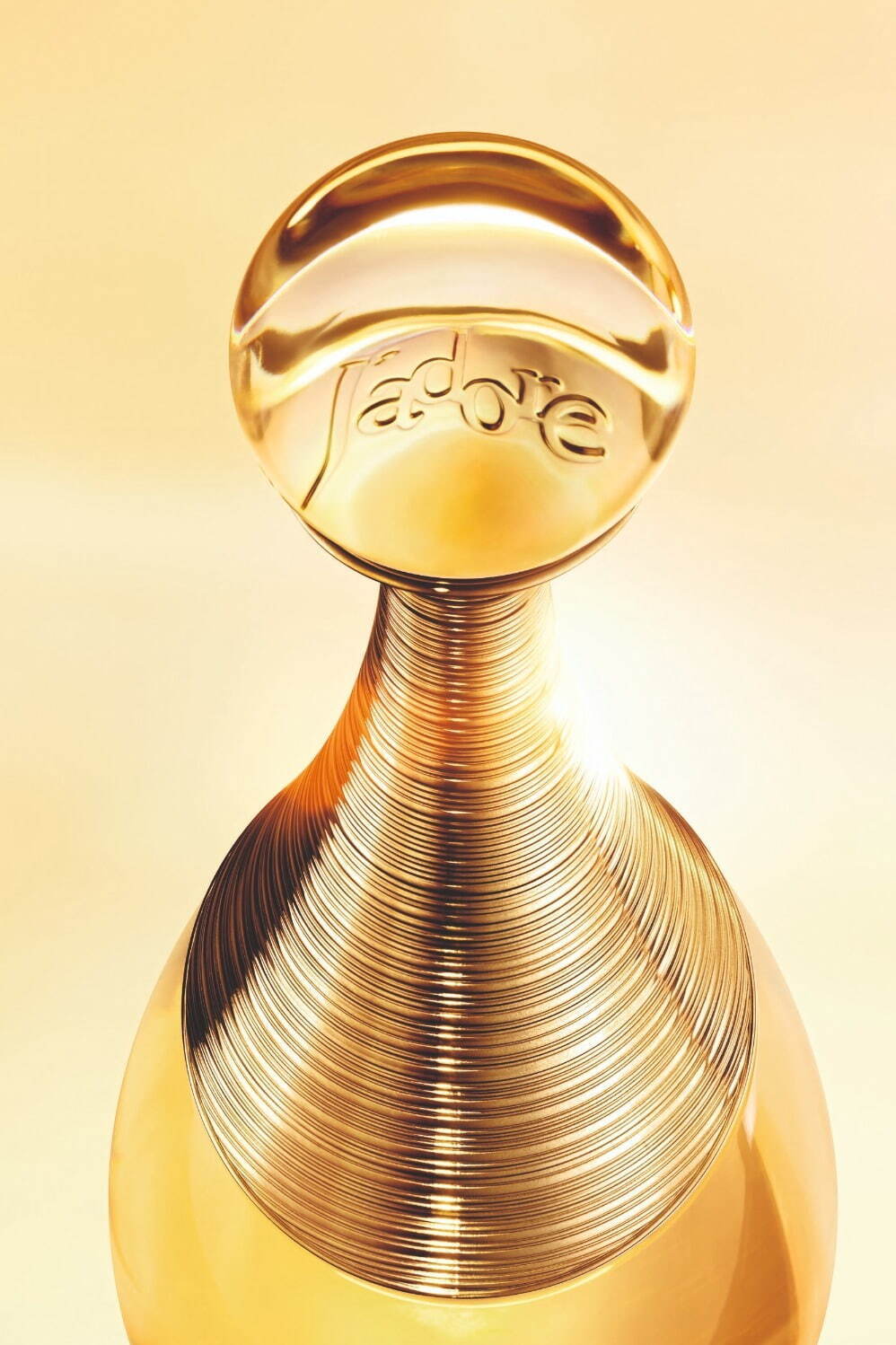 「ジャドール オードゥ パルファン」
30mL 11,550円、50mL 16,720円、100mL 23,100円