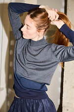 ジョン スメドレー×オーメ、“藍のグラデーション染め”ふんわりウールニット｜写真5