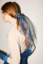 ジョン スメドレー×オーメ、“藍のグラデーション染め”ふんわりウールニット｜写真8