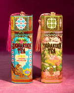 桃源郷の土産物屋「小楽園」“タッセル付き”お茶箱、金木犀のように甘く香る烏龍茶＆八重桜入り緑茶｜写真4