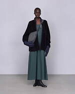 グラフペーパー 2025-26年秋冬ウィメンズコレクション - リズムを生み出すアレンジメント｜写真26