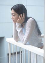 ジェーン スミス“シアー×クロップド丈”のロングスリーブカーディガン、カバーコード限定で｜写真14