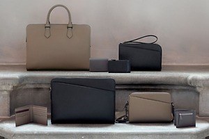 ボナベンチュラ“ヨーロッパ建築”着想メンズバッグ、深みレザーのブリーフケースやショルダーバッグ