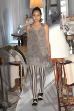 ボシュプルメット(bortsprungt.) THROUGH｜写真15