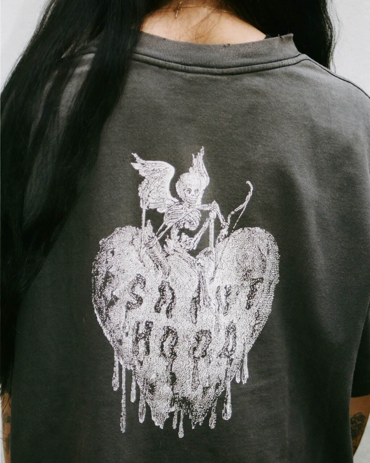 セント マイケル×ネイバーフッド、ヴィンテージ風Tシャツ&“スカル”モチーフのシルバーアイテム｜写真21