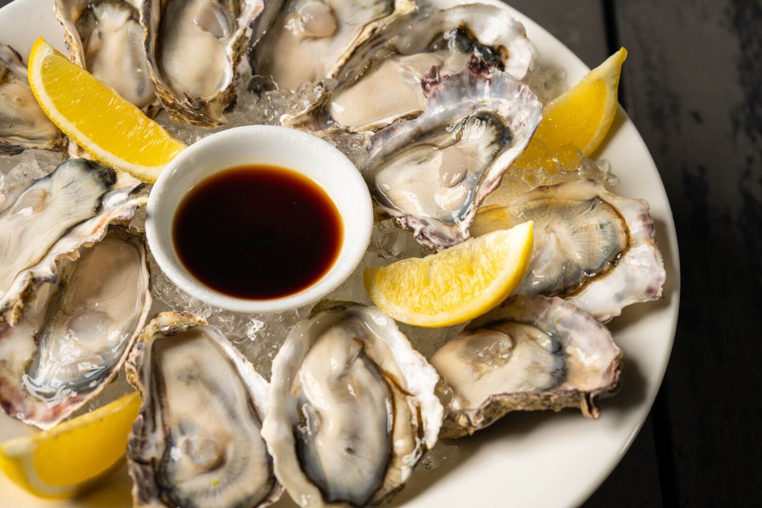 「大人のビアガーデン」グランフロント大阪で、炭火香るサーロインステーキや鶏腿肉のローストなど｜写真3
