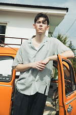 ナイスネスのアーバンリサーチ限定半袖シャツ、手紡ぎ・手織りの“格子柄”コットンで｜写真2