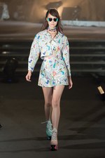 スレトシス 2015年春夏コレクション - キュートなエナジーを身に纏う、80sポップガール｜写真15