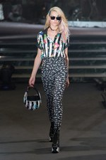 スレトシス 2015年春夏コレクション - キュートなエナジーを身に纏う、80sポップガール｜写真23