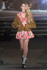 スレトシス 2015年春夏コレクション - キュートなエナジーを身に纏う、80sポップガール｜写真27