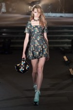 スレトシス 2015年春夏コレクション - キュートなエナジーを身に纏う、80sポップガール｜写真42