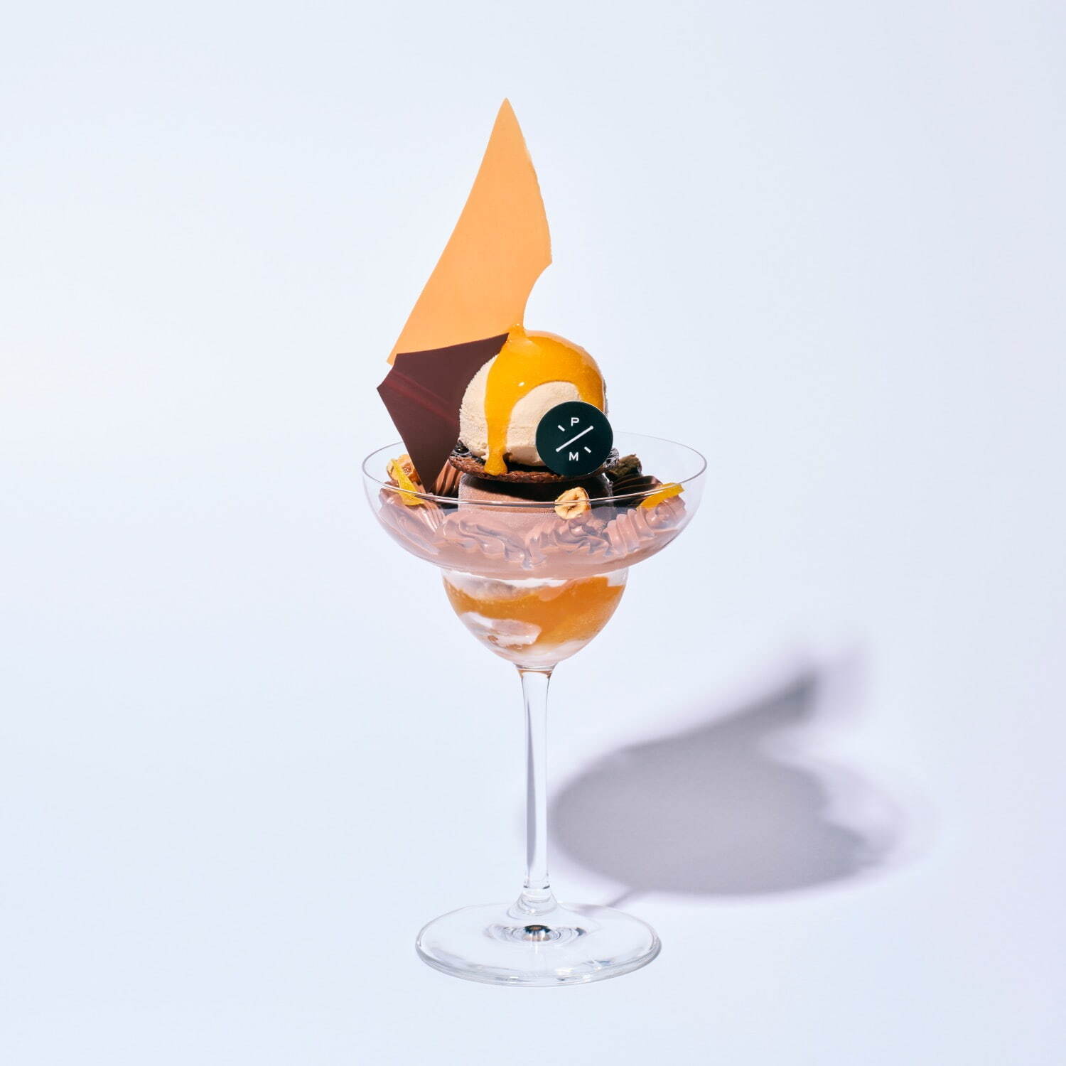 「パフェ ア ラ ミニュット プラリネ ノワゼット＆アブリコ」1,980円