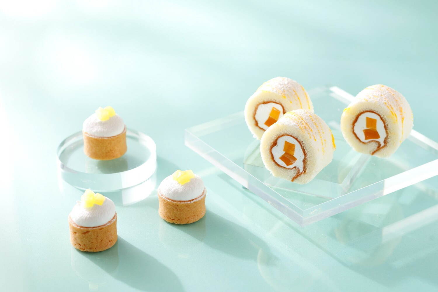 「メロンタルト」、「マンゴーロールケーキ」