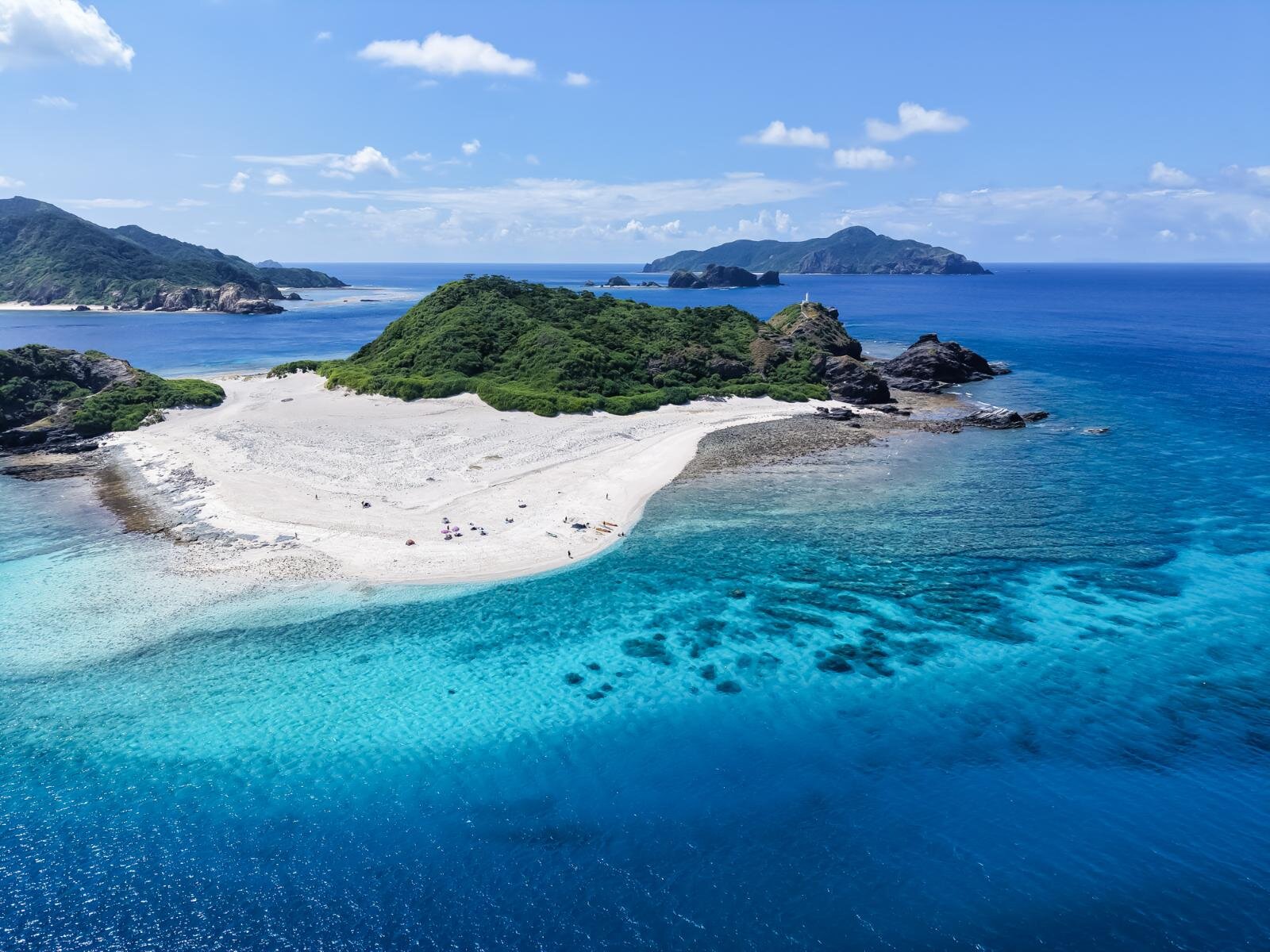 慶良間諸島の絶景ビーチ特集、世界を魅了する”ケラマブルー”とは？｜写真24