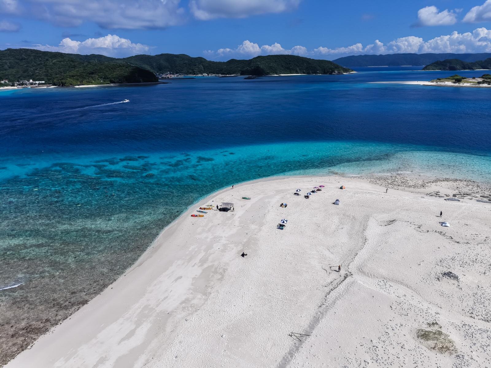 慶良間諸島の絶景ビーチ特集、世界を魅了する”ケラマブルー”とは？｜写真23